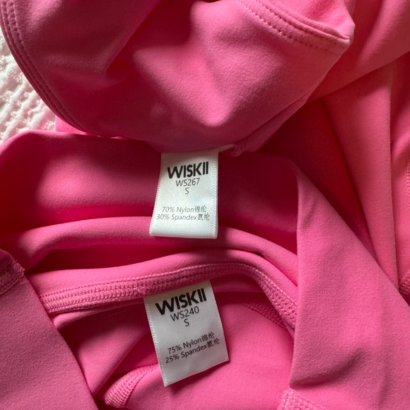 WISKII Vibrant Pink Leggings + Bra Set - Picture 8 of 8
